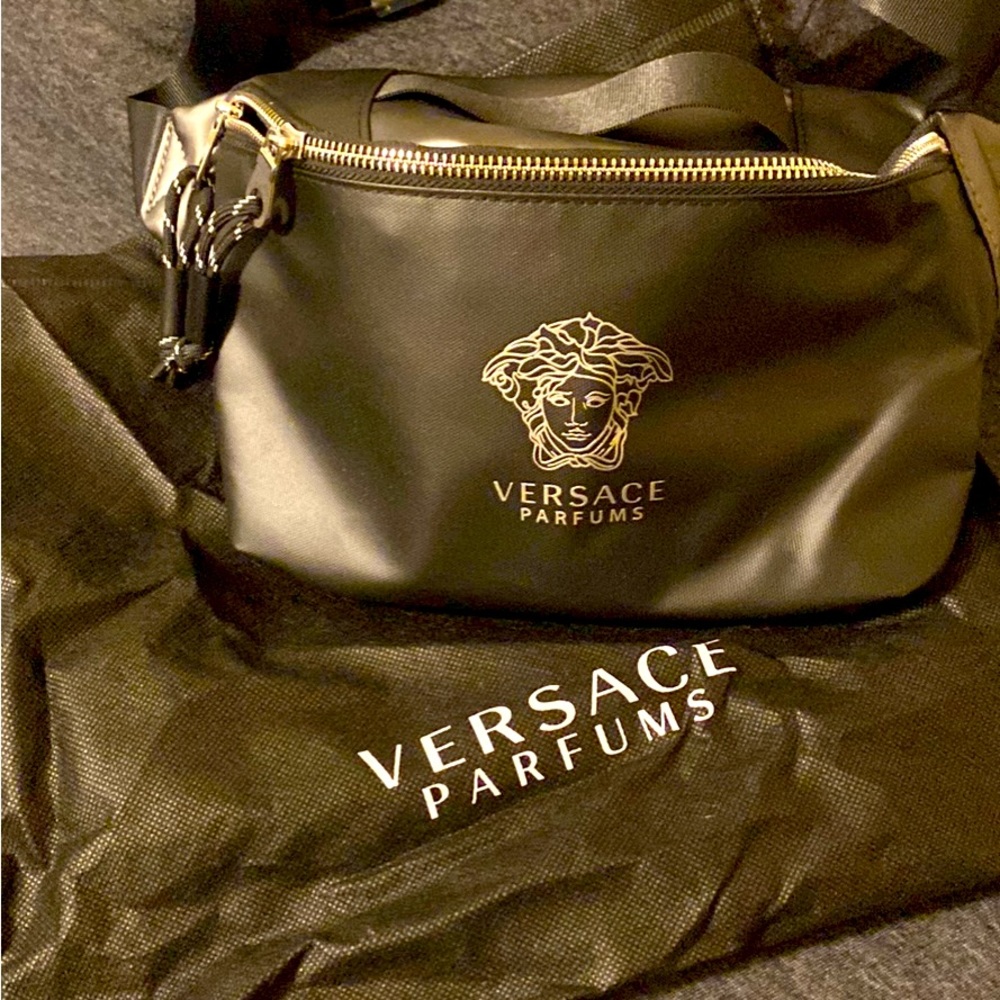 Versace Belt Bag Black Travel Pouch Fanny Pack Crossbody Medusa Designer NEW